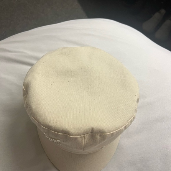 White cap Ruslan Baginskiy - Picture 3 of 7